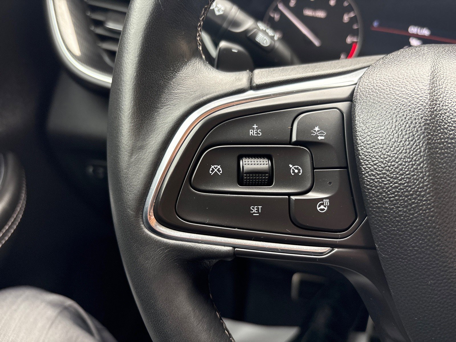 Used 2023 Buick Envision Preferred w/ Sport Touring Package image 14