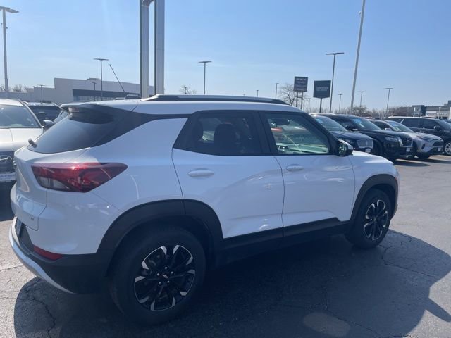 Used 2023 Chevrolet TrailBlazer LT w/ Convenience Package image 2