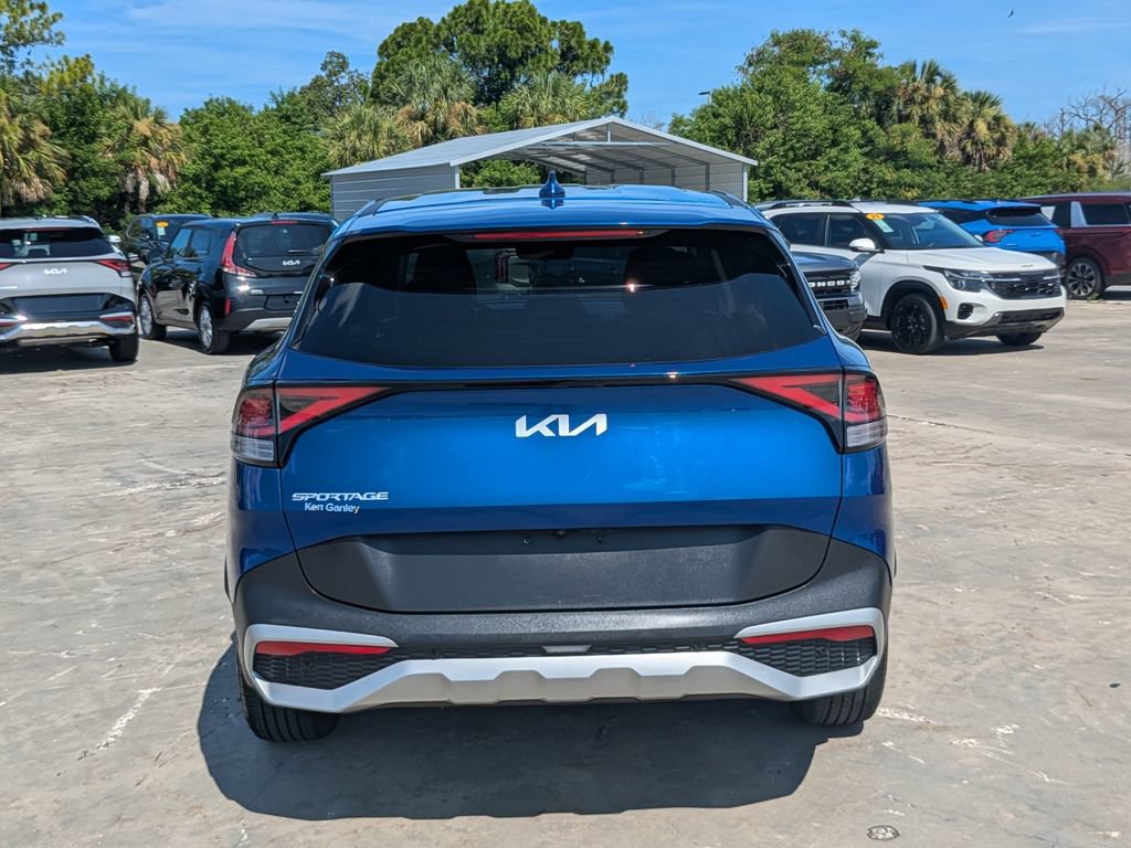 Certified 2023 Kia Sportage EX FWD image 7