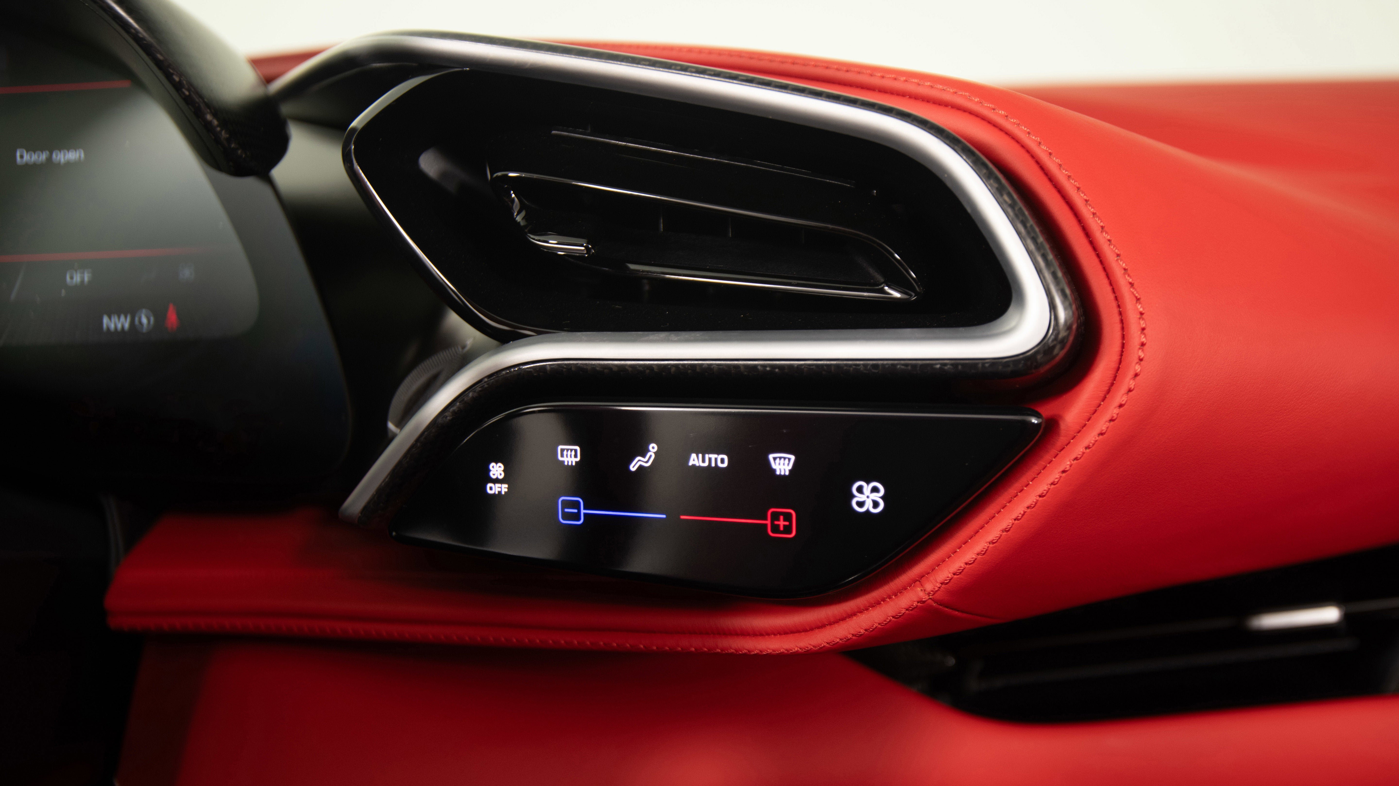 Certified 2025 Ferrari 296 GTS image 40