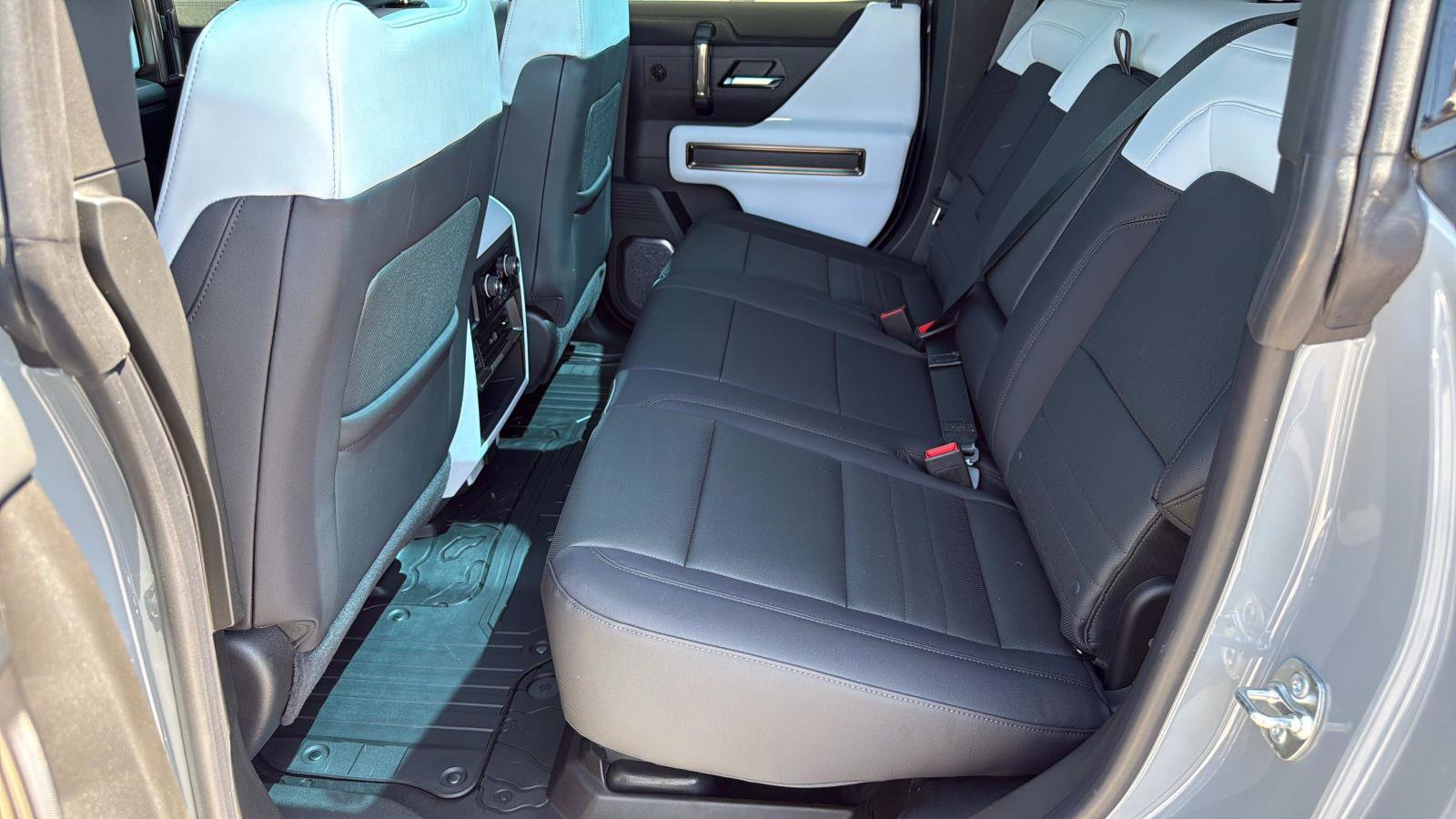 New 2025 GMC Hummer EV 3X image 24