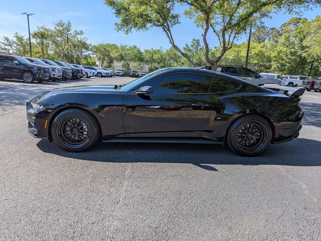 Used 2024 Ford Mustang GT RWD image 7