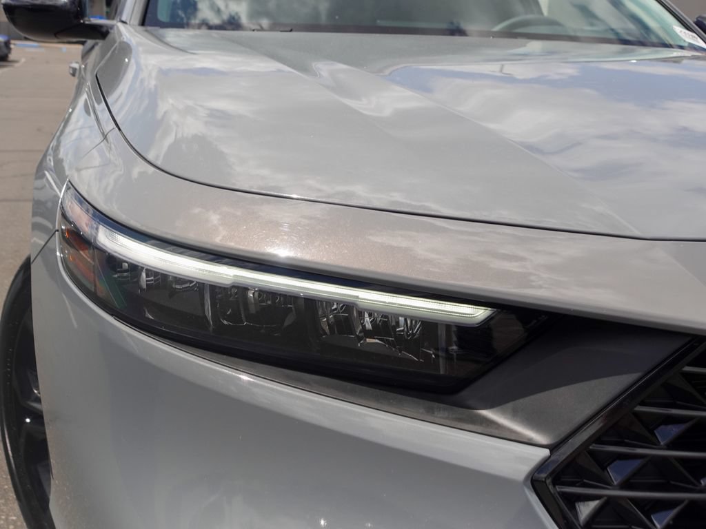 Used 2025 Honda Accord SE image 3