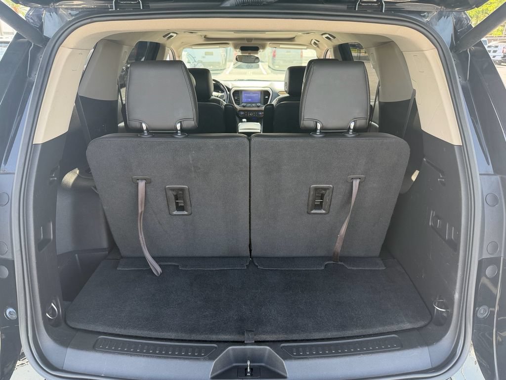 Used 2018 GMC Acadia Denali w/ Technology Package AWD/4WD image 14