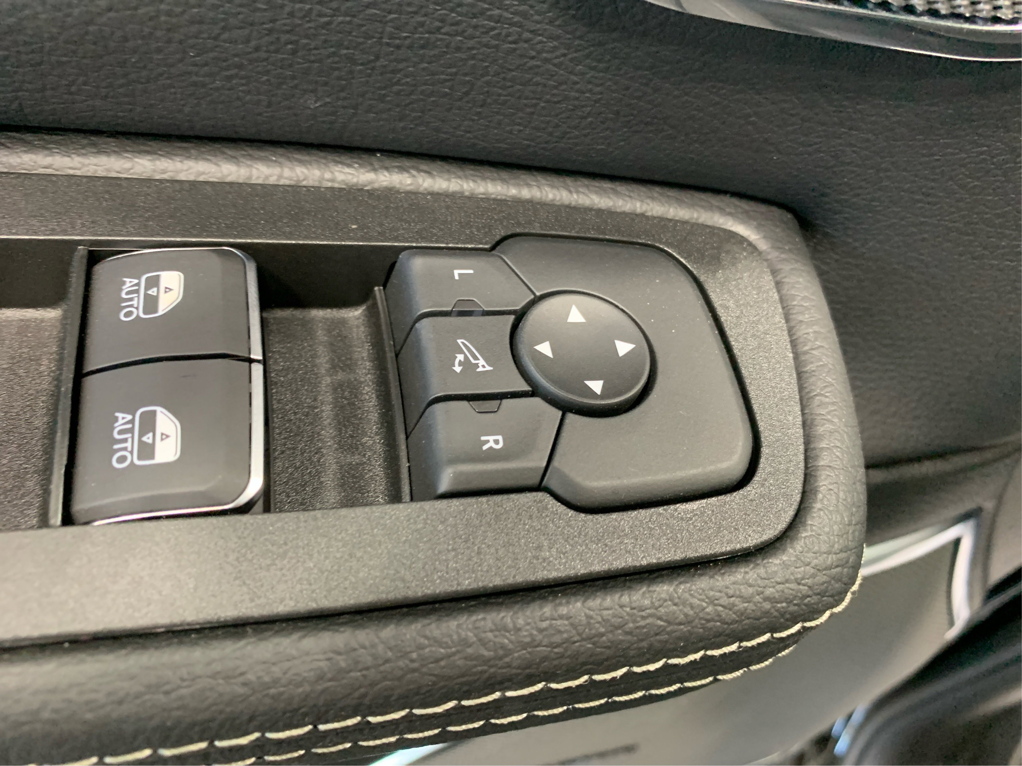 New 2026 RAM 1500 Laramie w/ Night Edition image 31