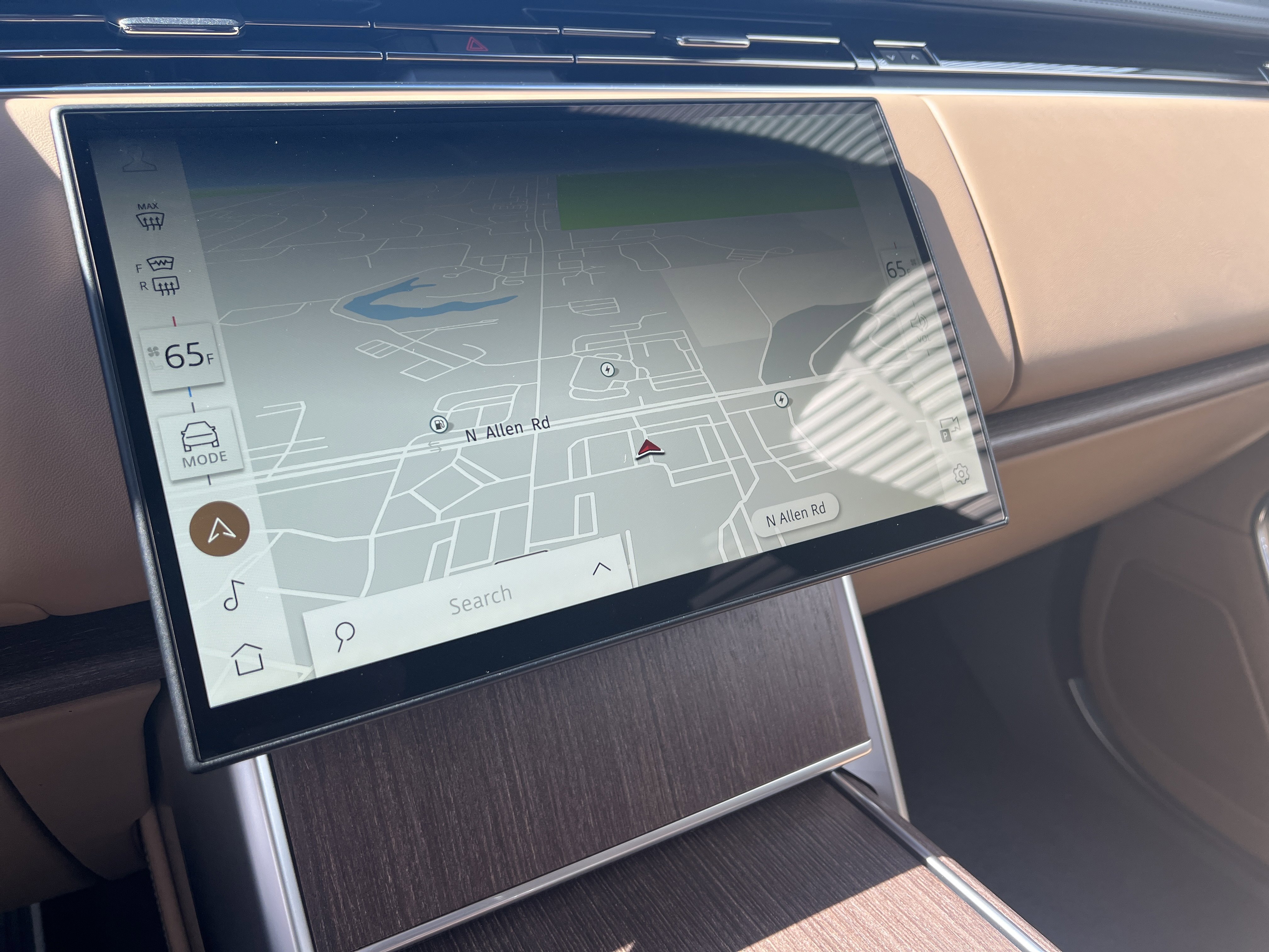 New 2026 Land Rover Range Rover SE image 10