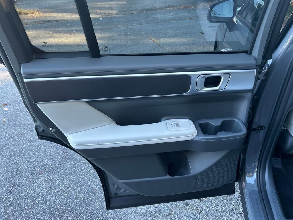 Used 2025 Hyundai Santa Fe SEL image 19