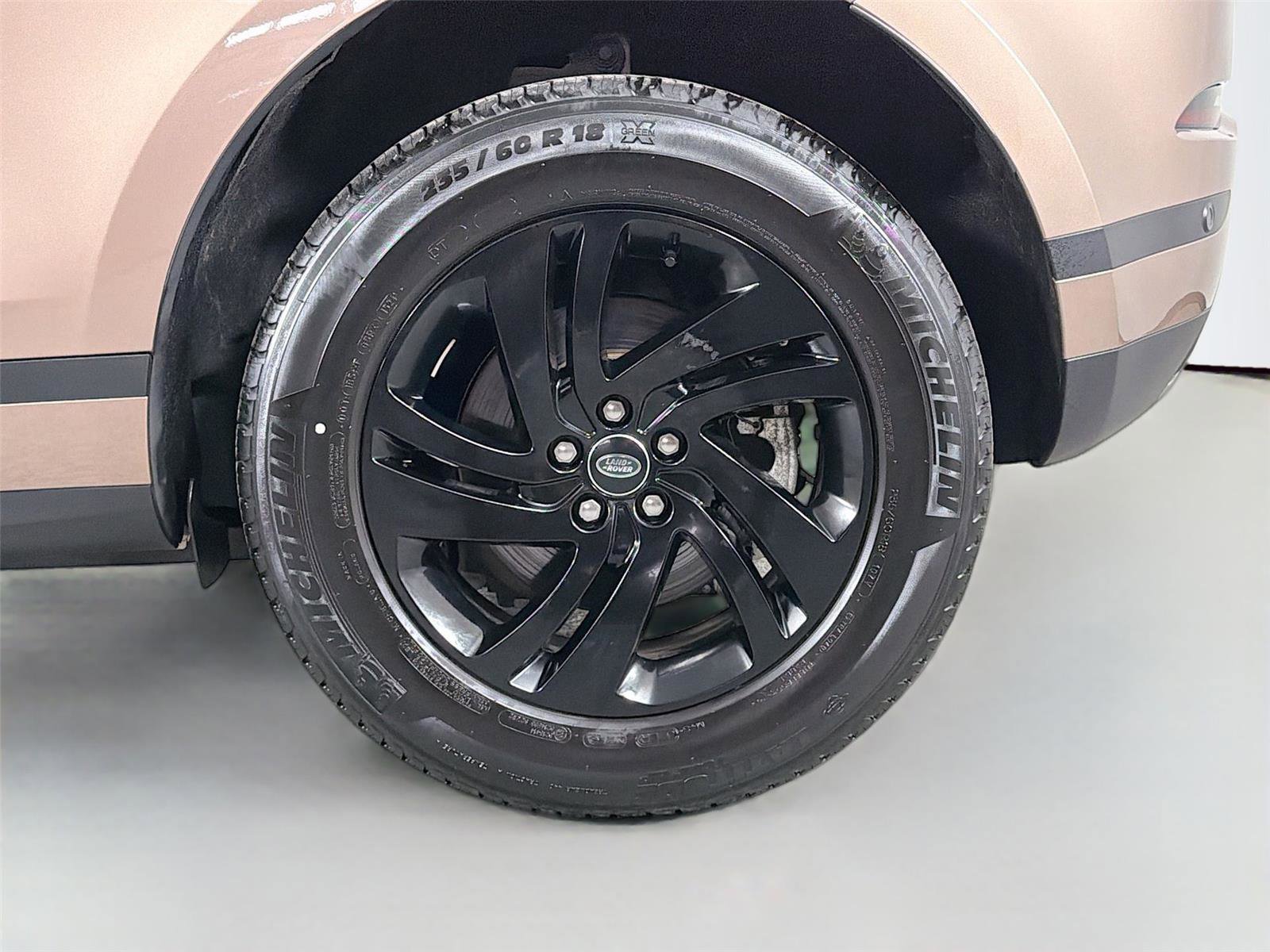 Certified 2025 Land Rover Range Rover Evoque S AWD/4WD image 33