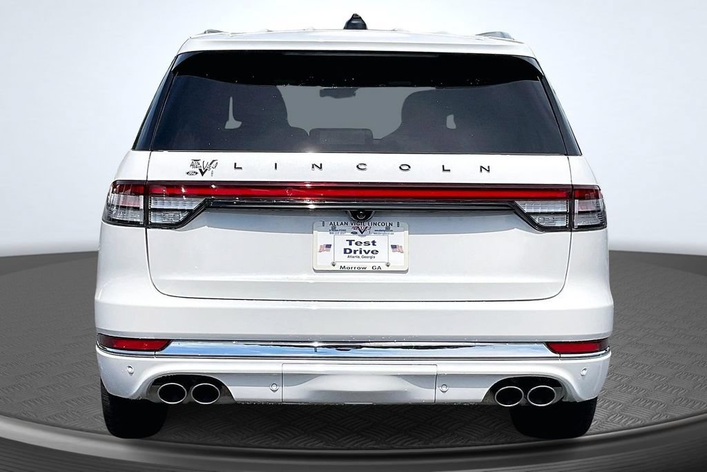 New 2026 Lincoln Aviator Black Label w/ Dynamic Handling Package AWD/4WD image 4