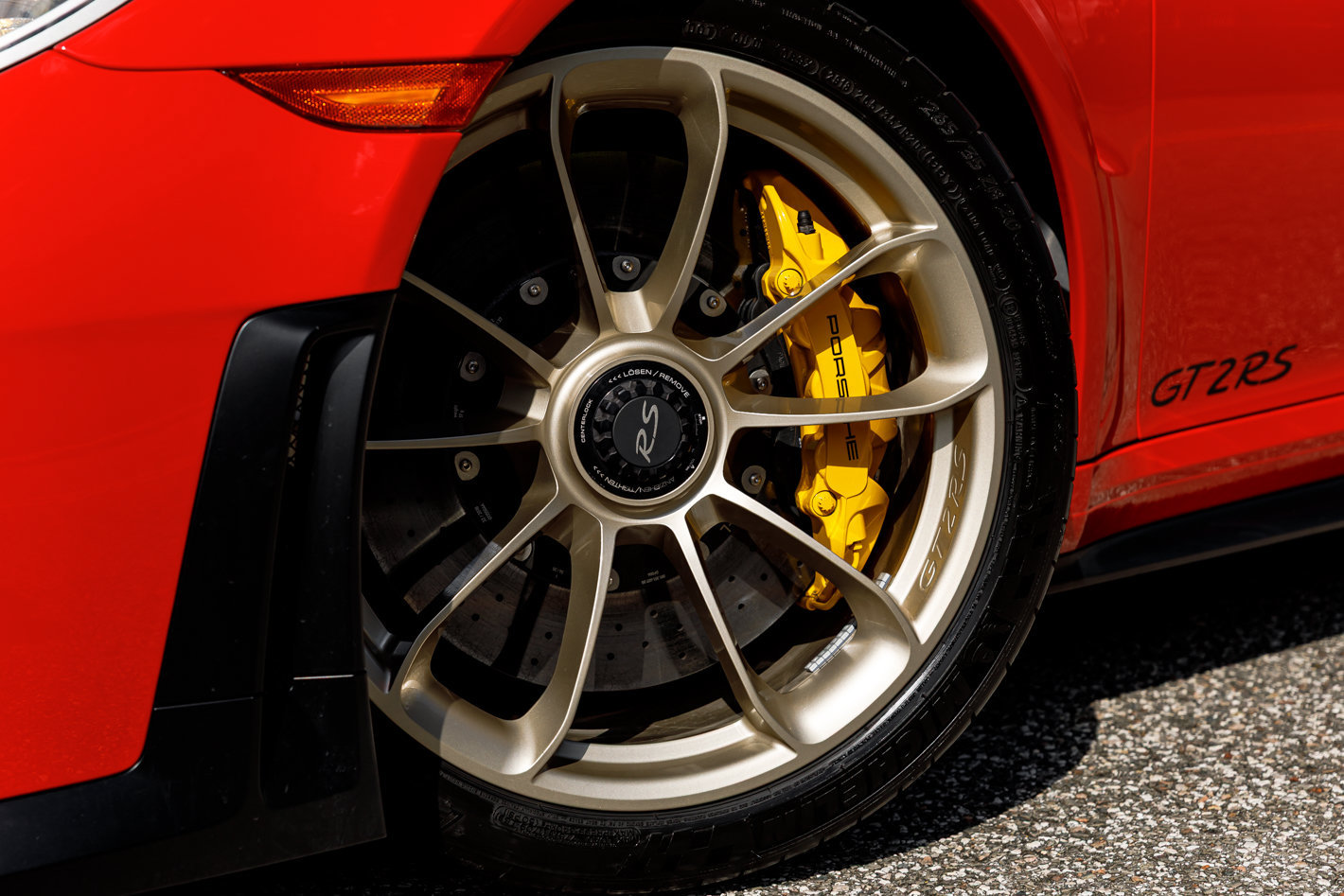 Used 2018 Porsche 911 GT2 RS RWD image 40