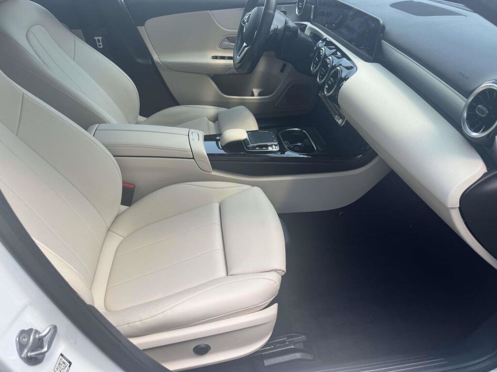 Certified 2020 Mercedes-Benz A 220 4MATIC image 20