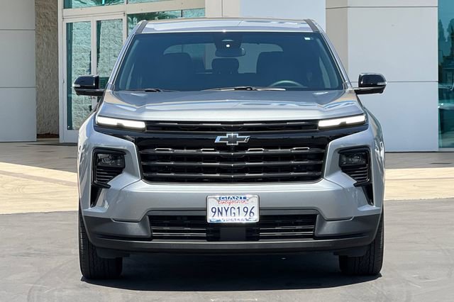 Used 2024 Chevrolet Traverse LS w/ Midnight/Sport Edition FWD image 9