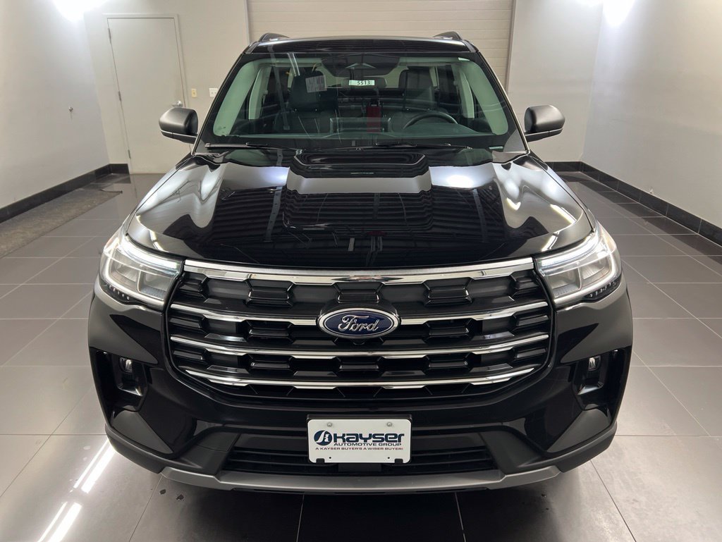 New 2026 Ford Explorer Active w/ Active Comfort Package AWD/4WD image 2
