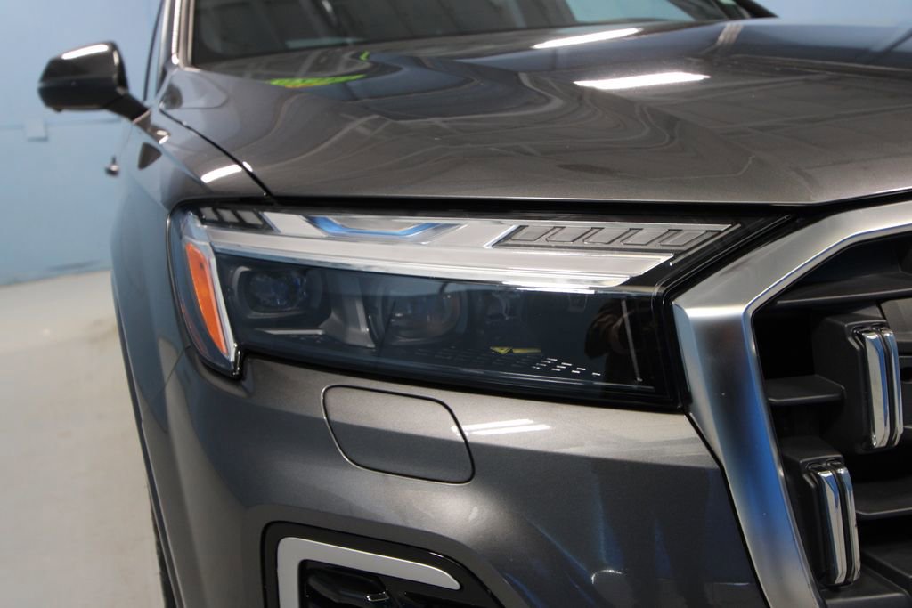 Used 2025 Audi Q7 3.0T Prestige w/ Prestige Package image 39