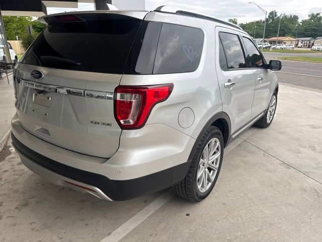 Used 2016 Ford Explorer Limited FWD image 4