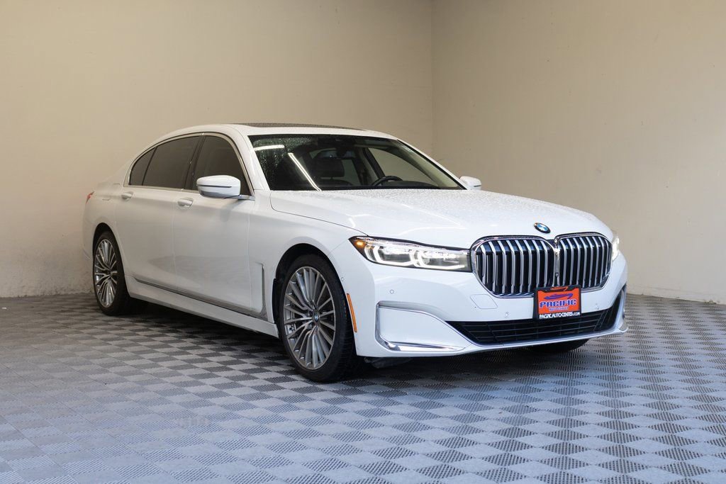 Used 2021 BMW 740i w/ Premium Package RWD image 6