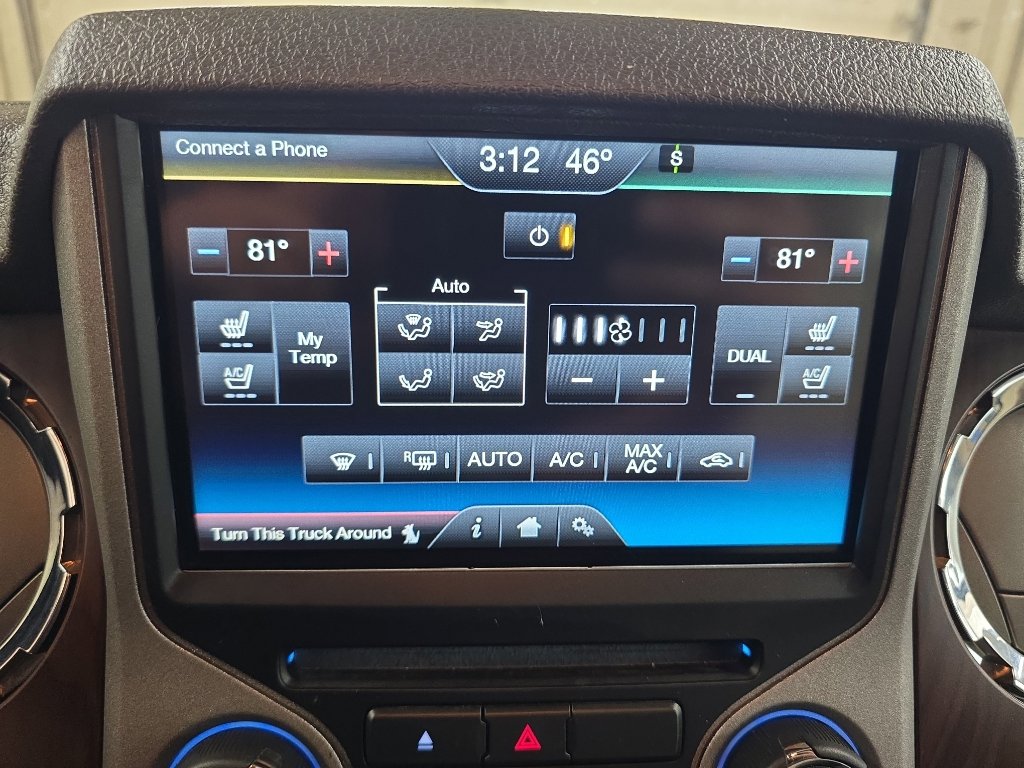 Used 2016 Ford F350 Lariat w/ Lariat Interior Package AWD/4WD image 26