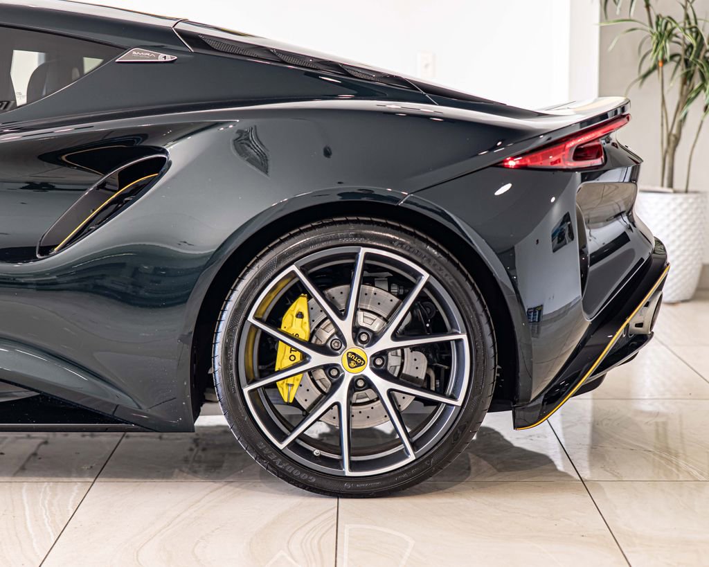 Used 2024 Lotus Emira First Edition image 7