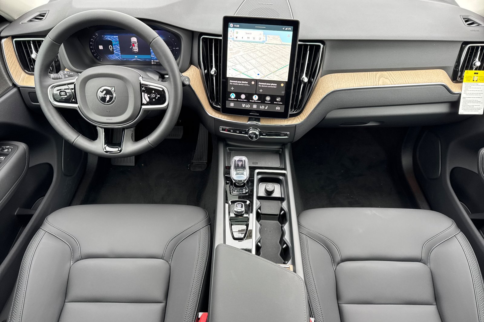 New 2026 Volvo XC60 T8 Plus w/ Climate Package AWD/4WD image 12