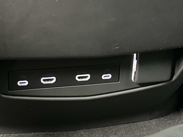 Used 2023 Cadillac Escalade ESV Sport Platinum image 19