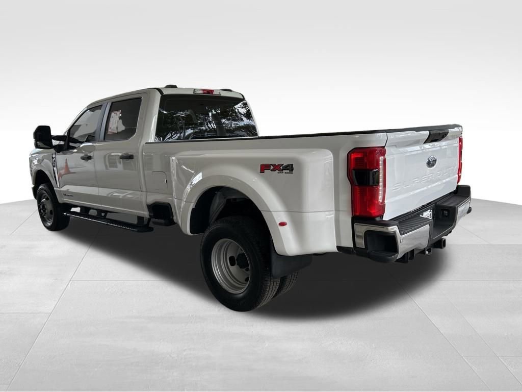 Used 2024 Ford F350 XL w/ 360-Degree Camera Package image 4