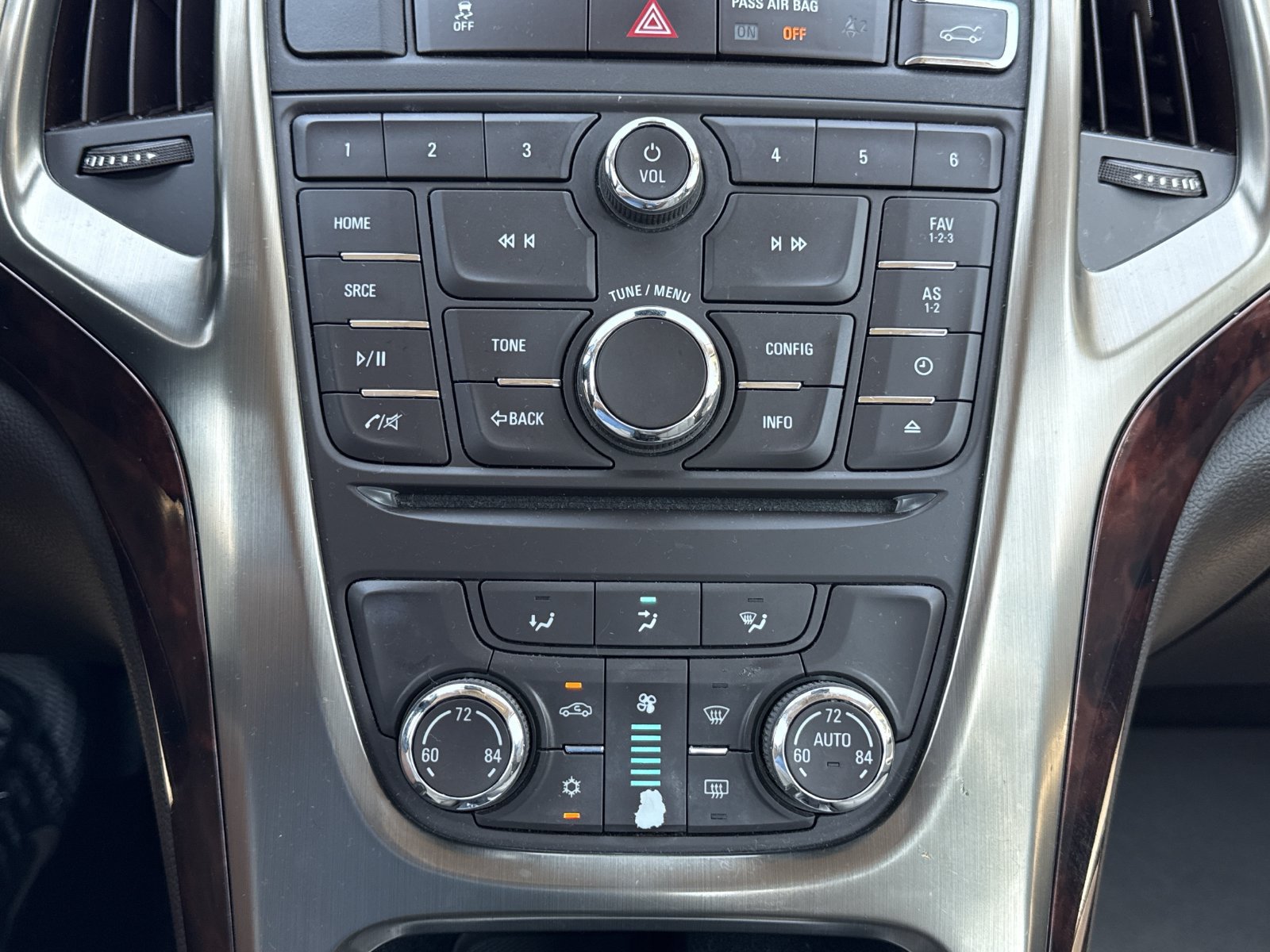 Used 2015 Buick Verano FWD image 22