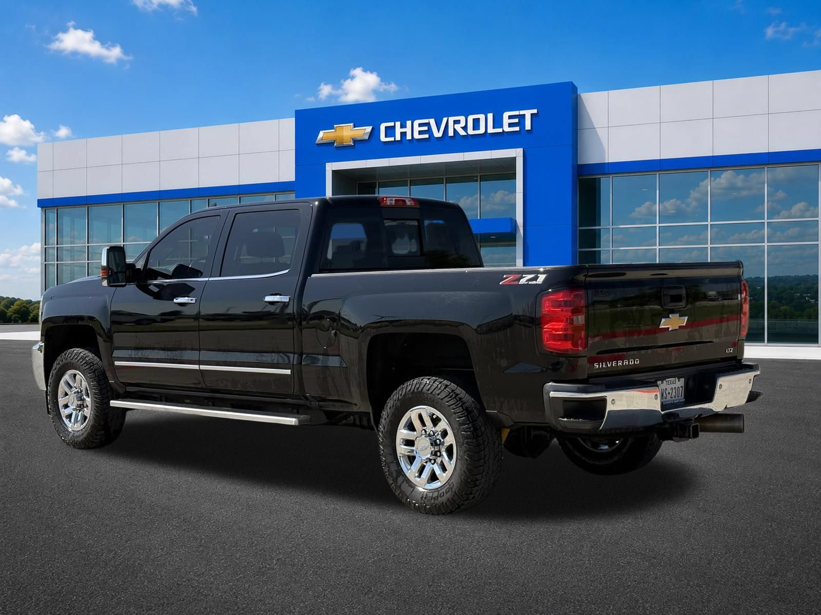 Used 2019 Chevrolet Silverado 2500 LTZ w/ Duramax Plus Package AWD/4WD image 5