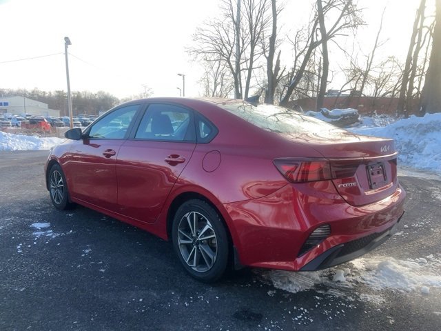 Used 2023 Kia Forte LXS image 3