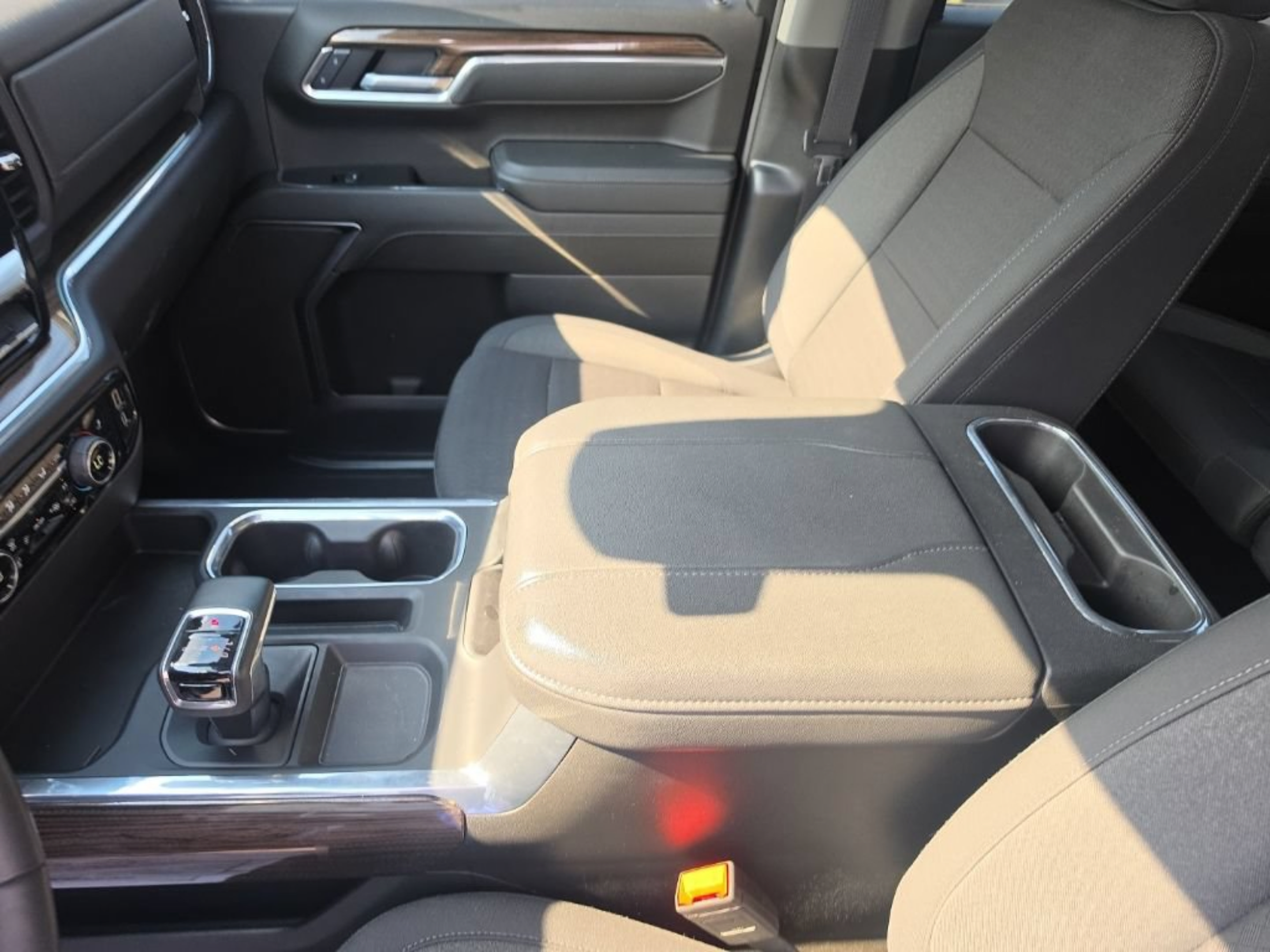 Used 2025 Chevrolet Silverado 1500 LT RWD image 19