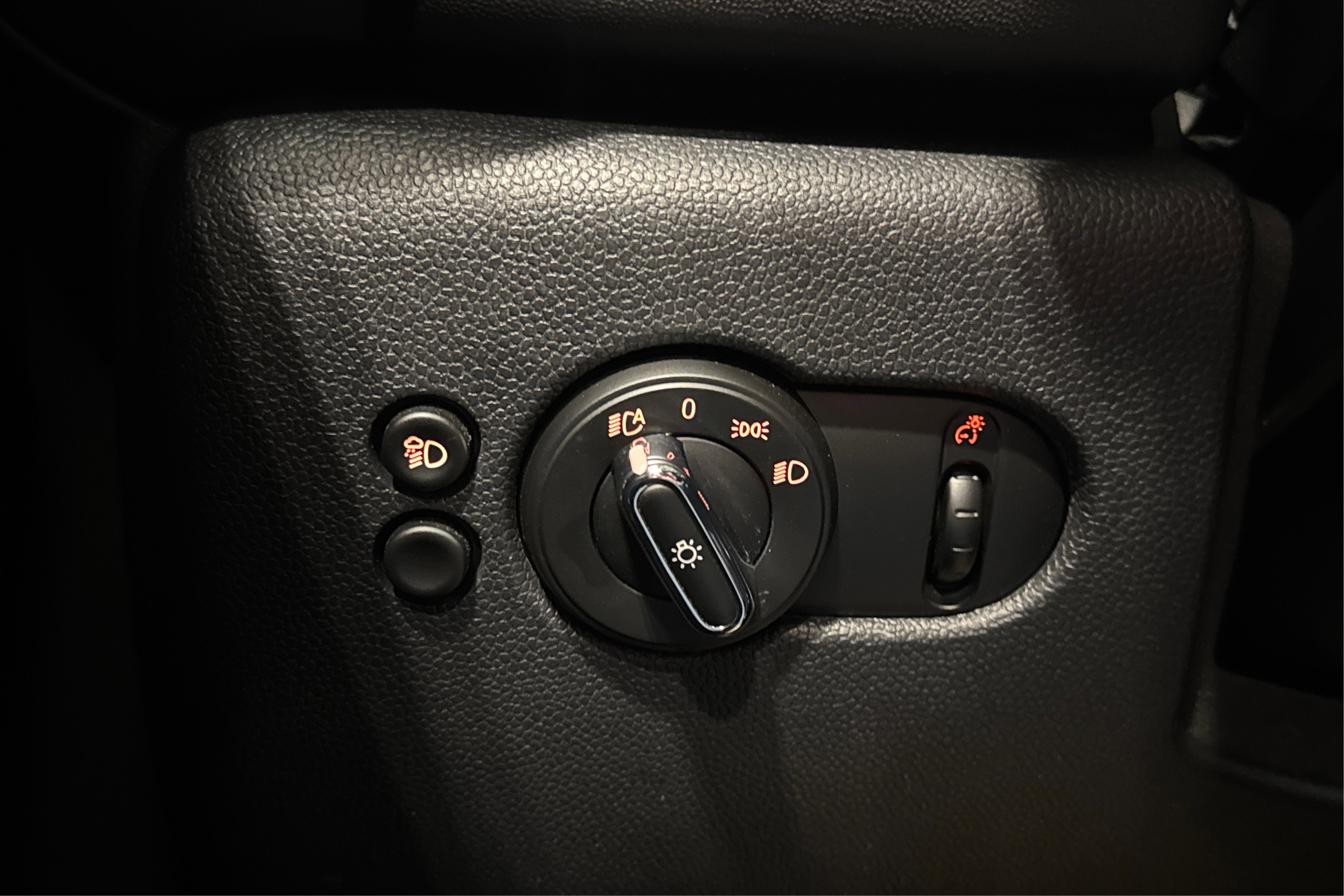 Used 2024 MINI Cooper SE image 20