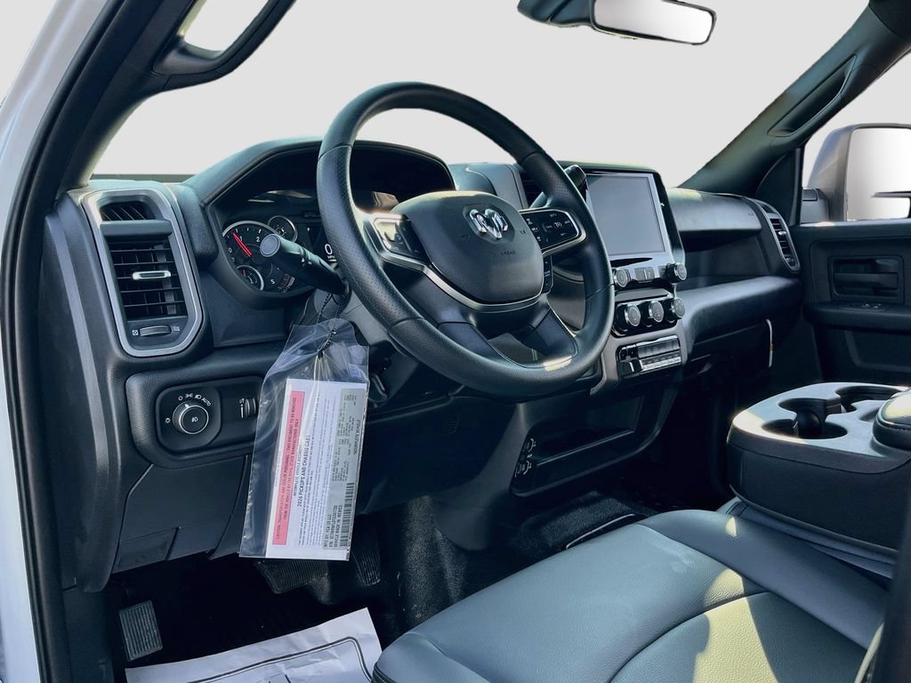New 2026 RAM 5500 Tradesman w/ Chrome Appearance Group AWD/4WD image 9