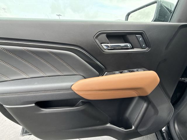 Used 2024 GMC Canyon AT4 w/ Canyon Safety Plus Package image 21