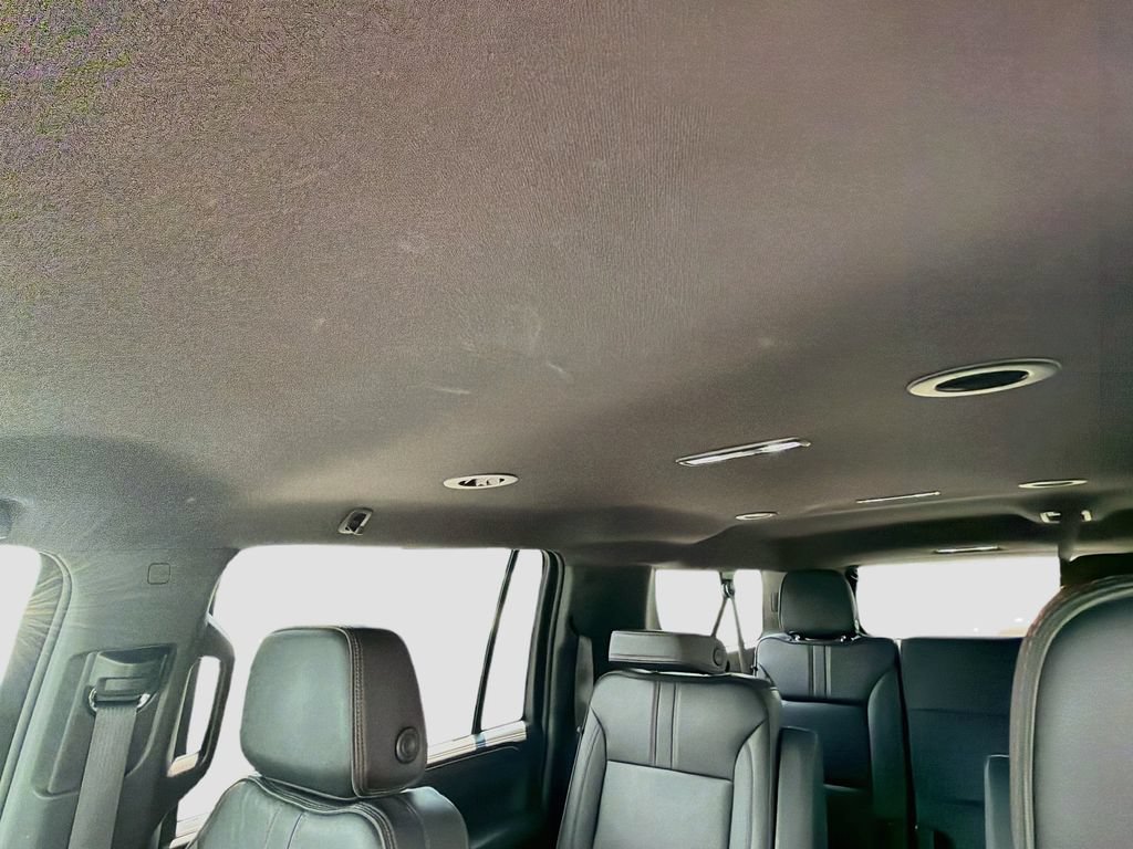 Used 2023 Chevrolet Suburban RST w/ Luxury Package RWD image 23