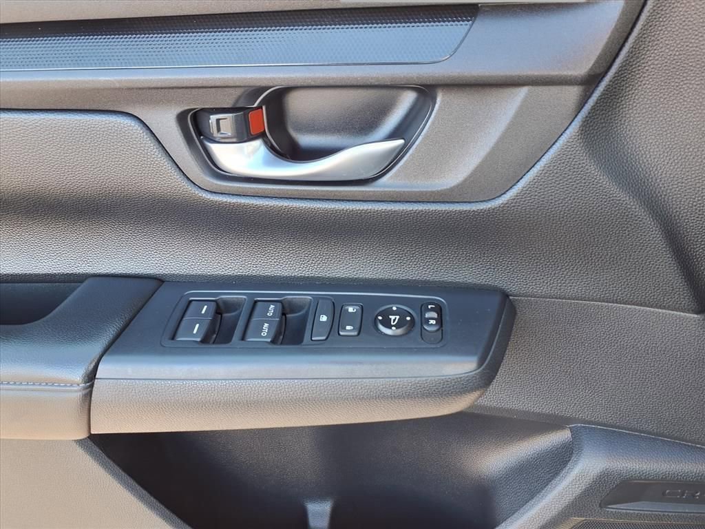 Used 2025 Honda CR-V EX image 18