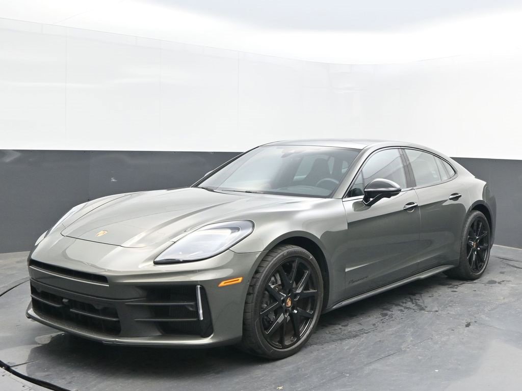 New 2025 Porsche Panamera image 1