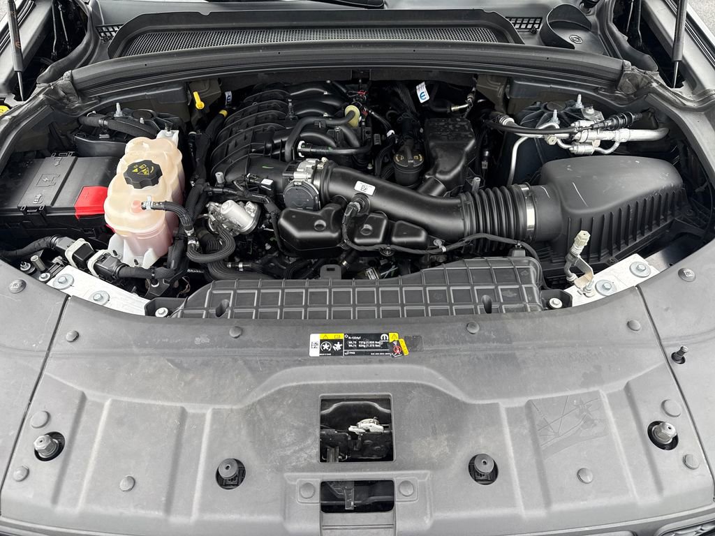 Used 2024 Jeep Grand Cherokee Altitude AWD/4WD image 35