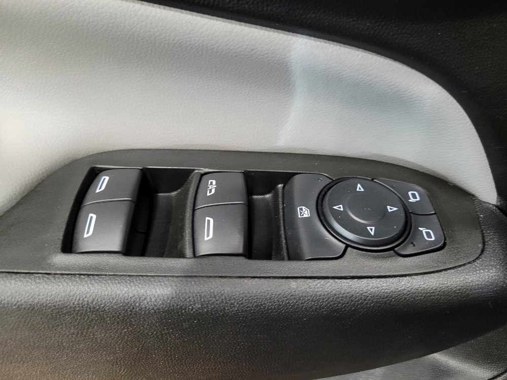 Used 2021 Chevrolet Equinox LS AWD/4WD image 27