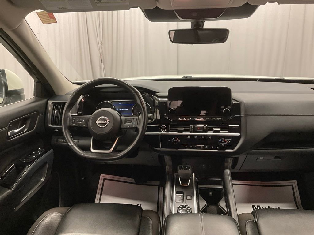 Used 2023 Nissan Pathfinder SL image 35