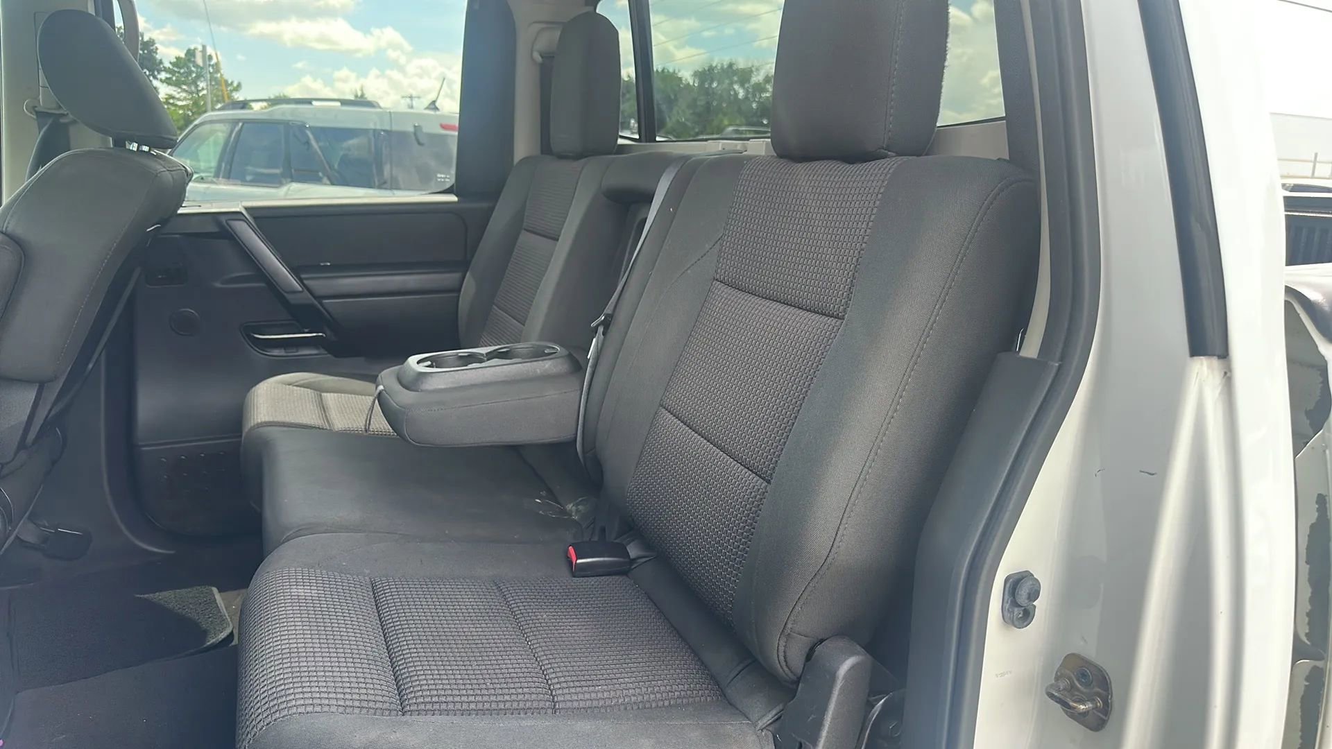 Used 2012 Nissan Titan SV w/ SV Value Truck Pkg image 12