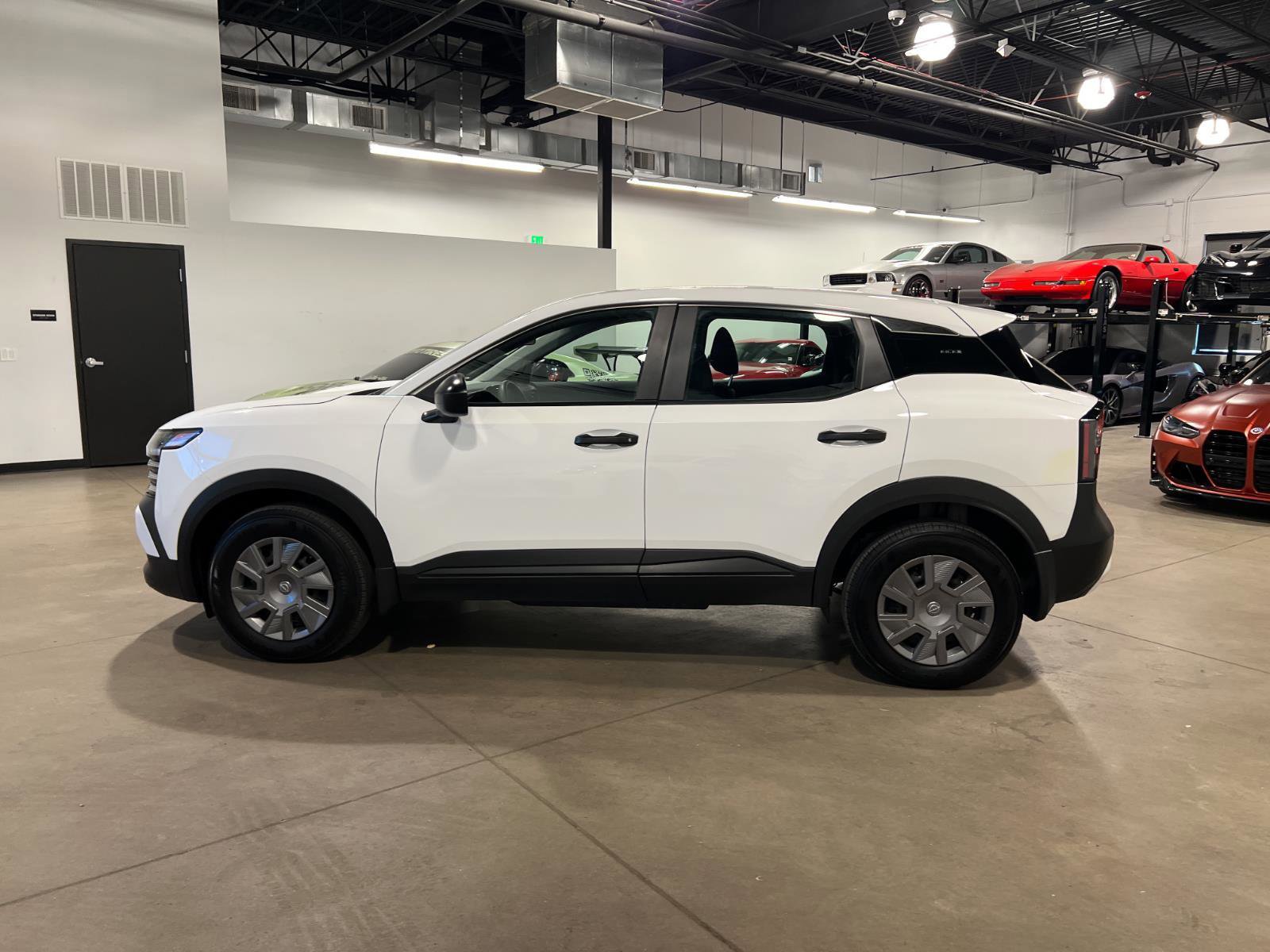 Used 2025 Nissan Kicks S image 5