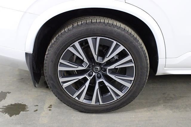 Used 2021 Volvo XC90 T6 Momentum w/ Protection Package Premier image 46