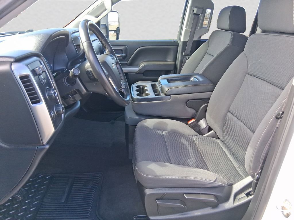 Used 2017 Chevrolet Silverado 1500 LT w/ Max Trailering Package image 9