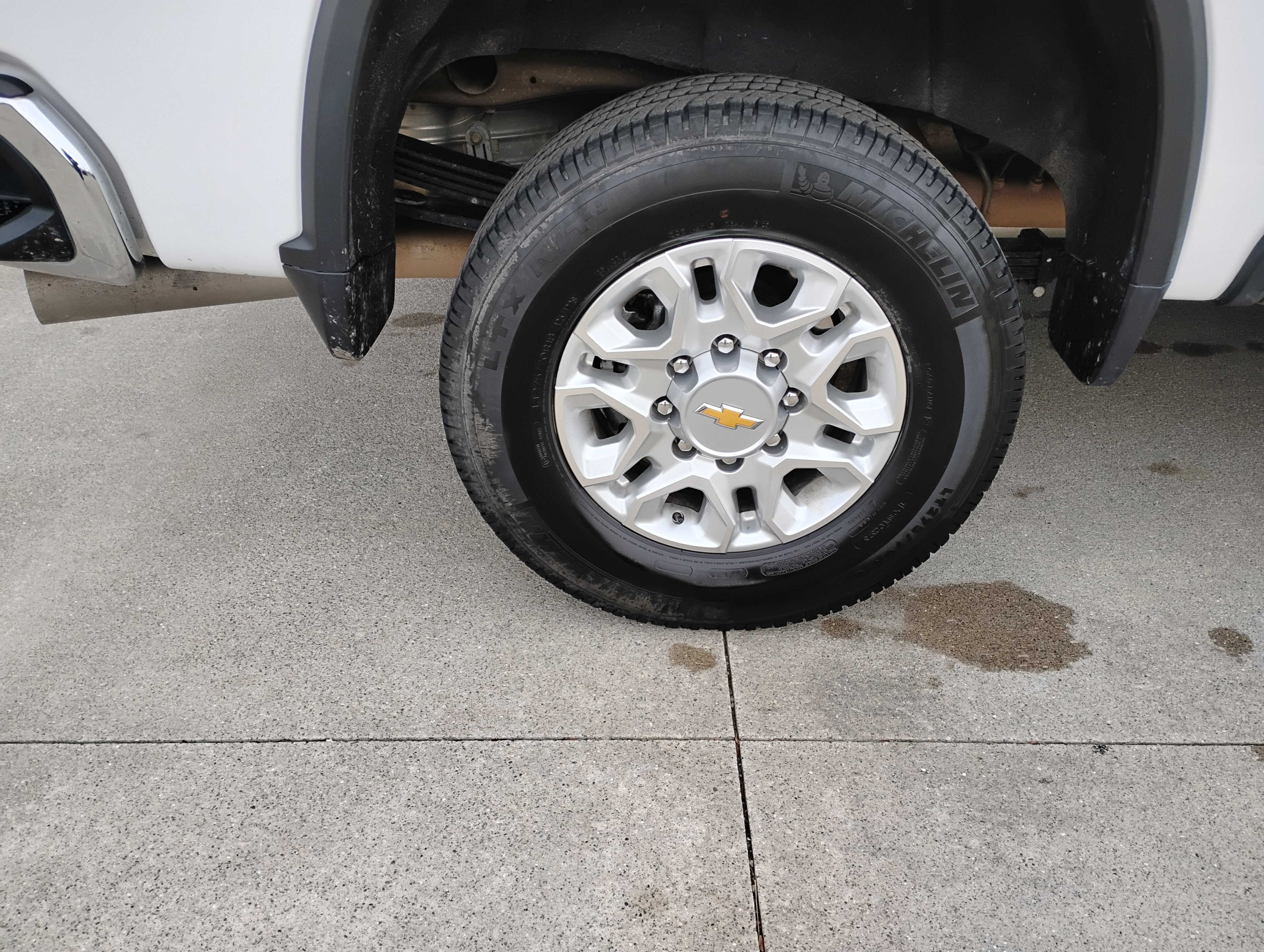 Used 2024 Chevrolet Silverado 2500 LT image 25