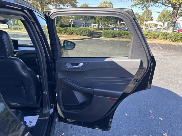 Used 2023 Ford Escape Platinum AWD/4WD image 29