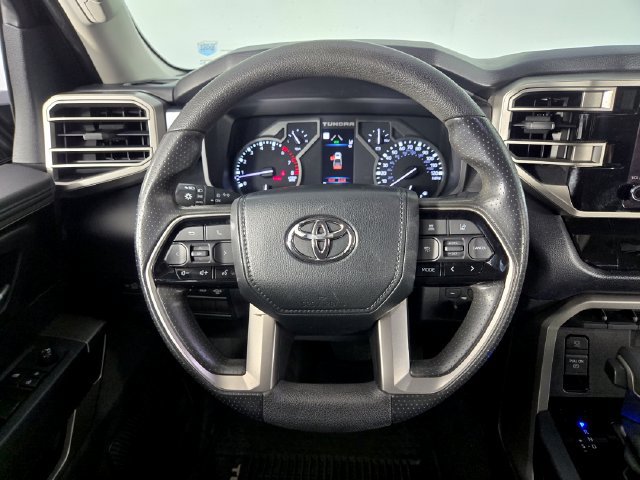 Used 2022 Toyota Tundra SR5 w/ SR5 Convenience Package AWD/4WD image 22