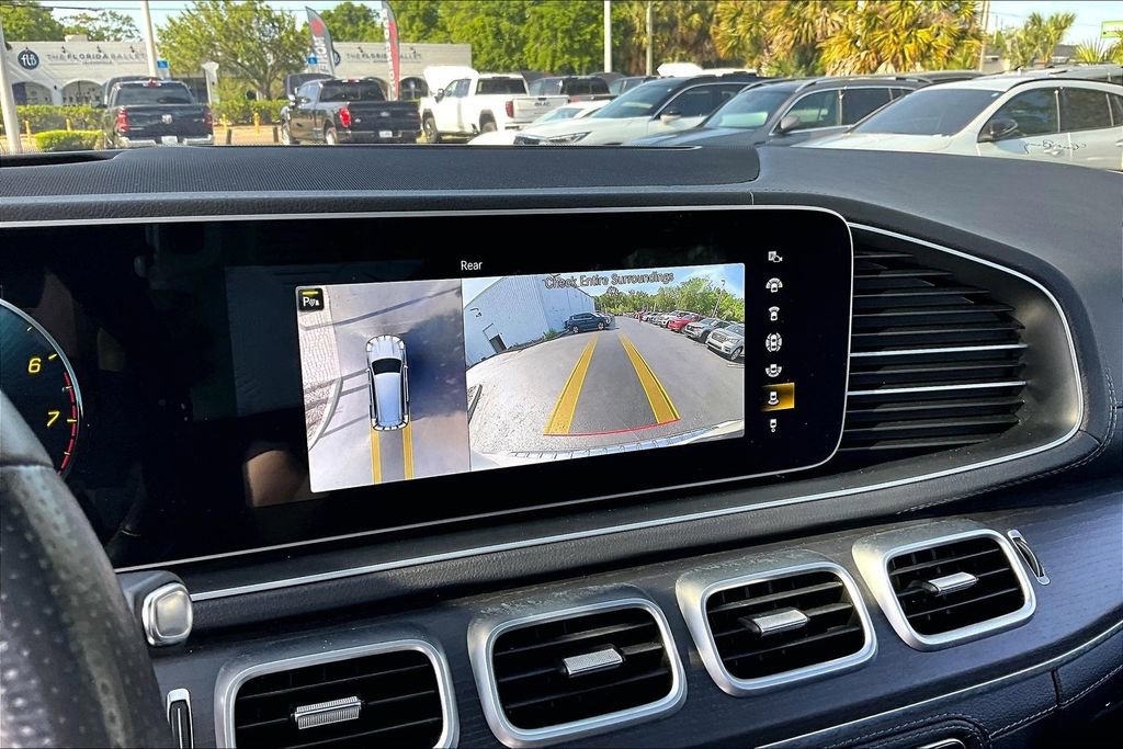 Used 2021 Mercedes-Benz GLS 580 4MATIC image 14