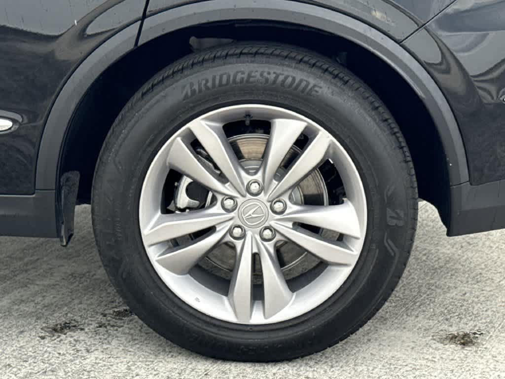 Used 2023 Acura MDX SH-AWD image 11
