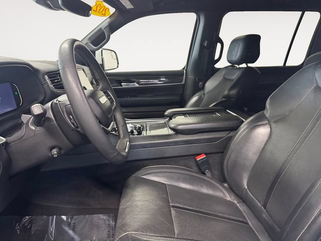 Used 2022 Jeep Wagoneer Series III AWD/4WD image 7