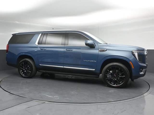 Used 2026 GMC Yukon XL Elevation w/ Elevation Premium Package AWD/4WD image 8