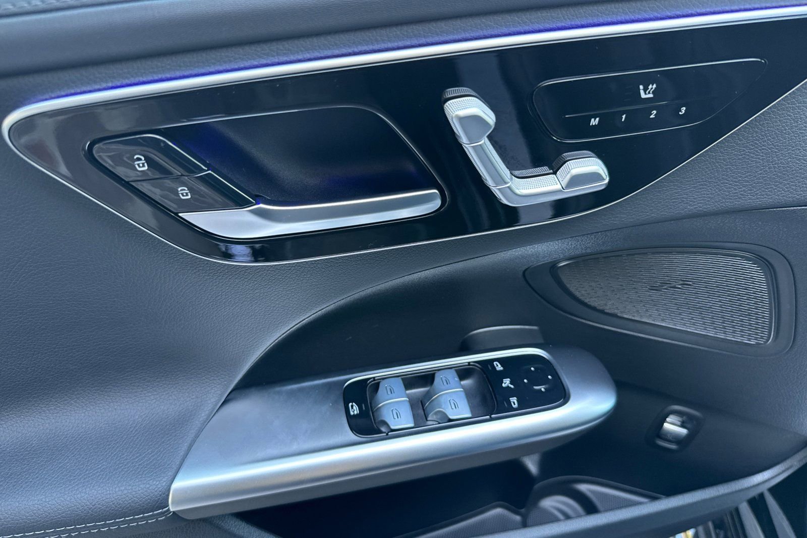 Certified 2025 Mercedes-Benz C 300 Sedan image 11